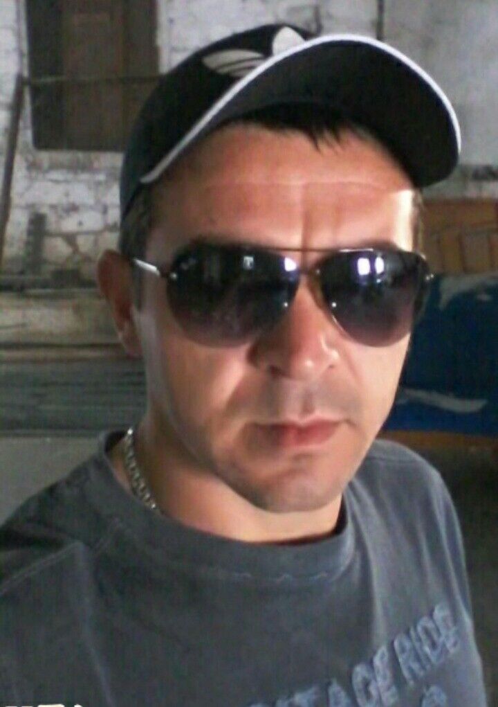  22332512  Vania, 38 ,    