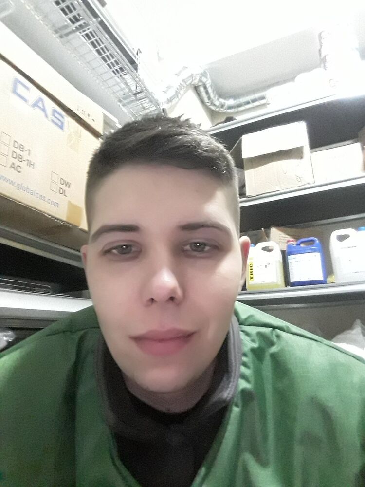  11494542  Ruslan, 32 ,    