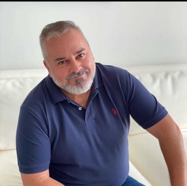  ,   James, 50 ,   ,   