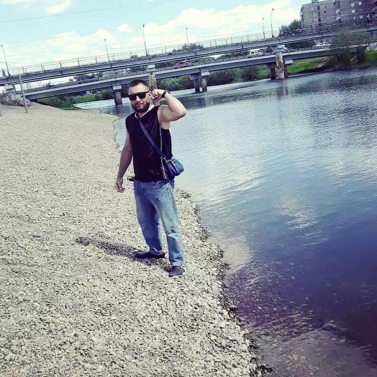  ,   Ali, 31 ,   ,   