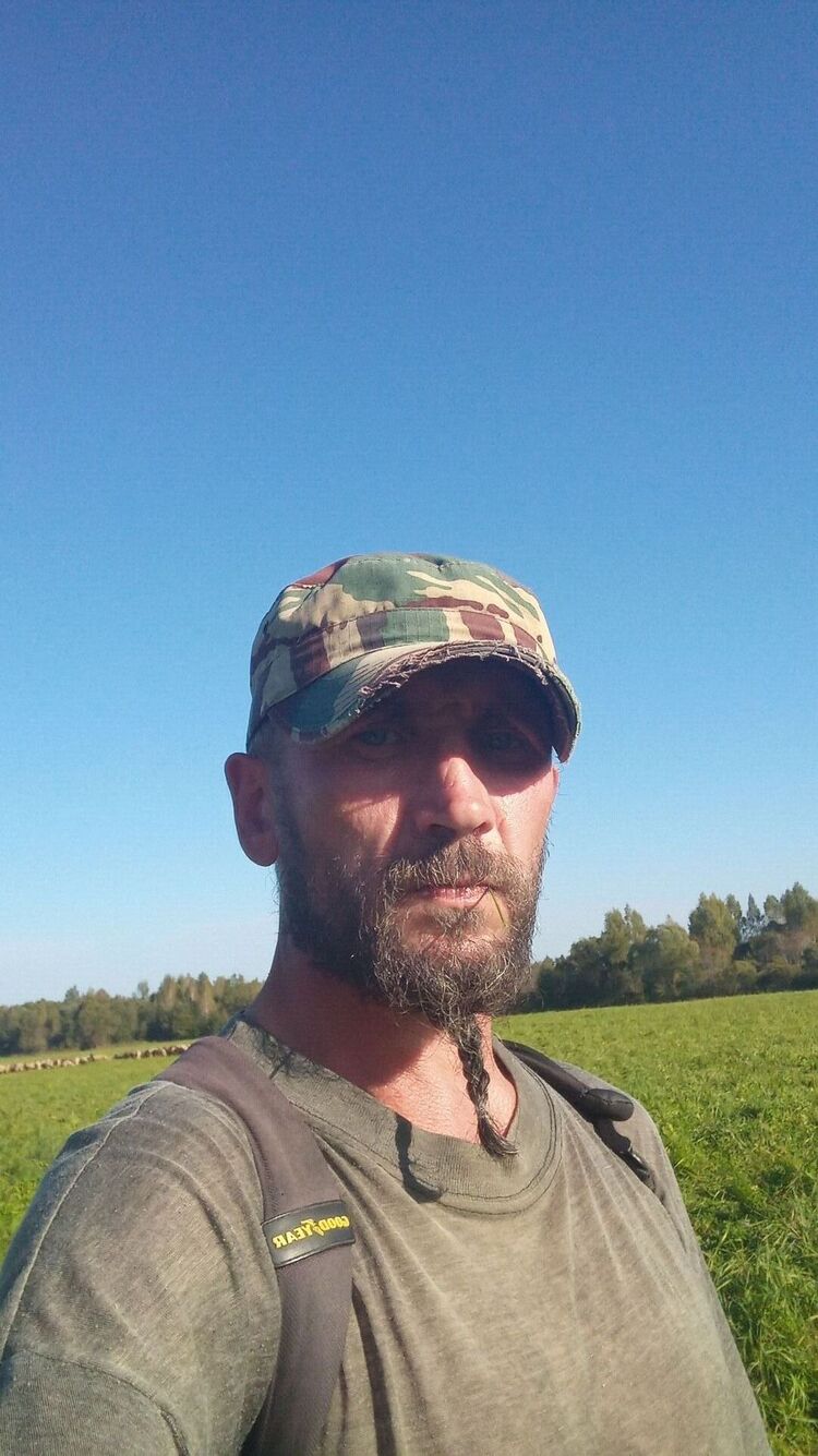  46249842  , 40 ,    