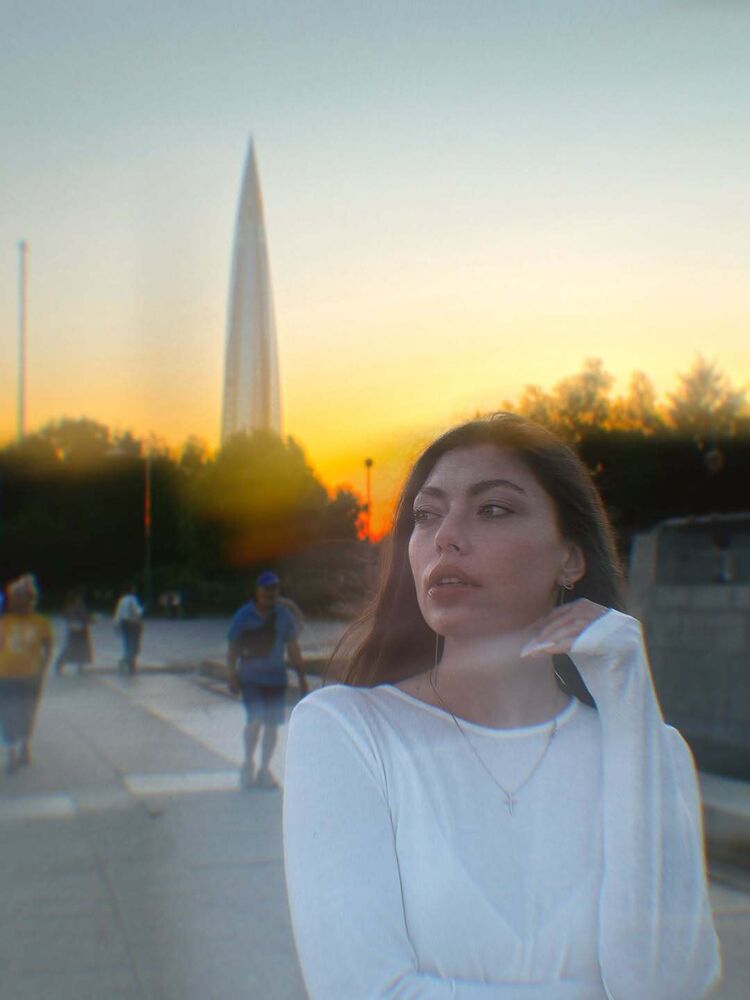 ���� 53888182 ������� �������, 32 ����, ���� ���������� � 1er Arrondissement