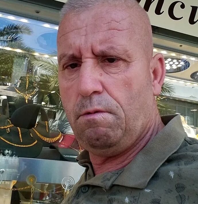  46170672  , 57 ,    