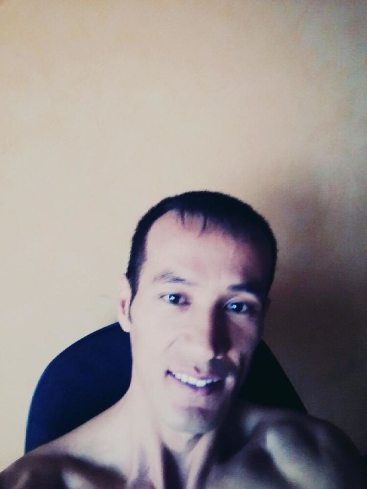  42108152  Mansur, 43 ,    