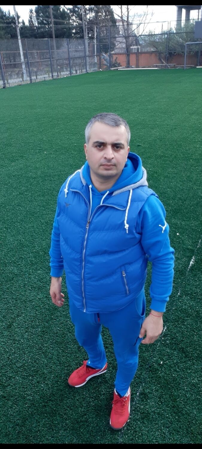  Bielany Wroclawskie,   Avtandil, 44 ,   ,   