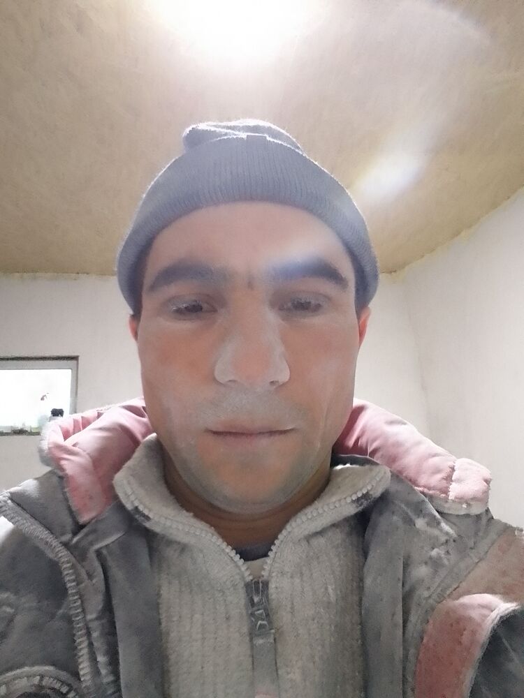  ,   Buzdugan, 32 ,   ,   