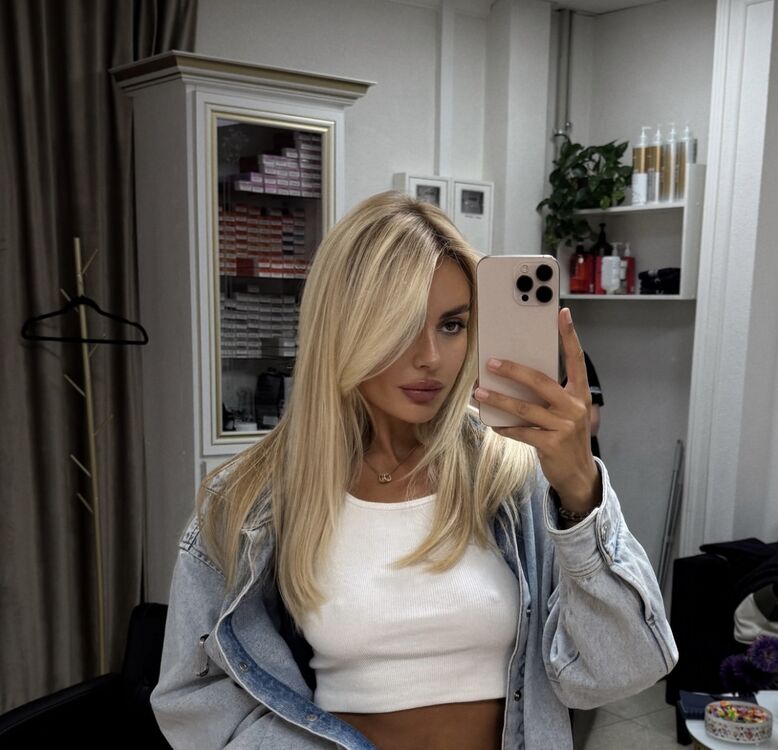  Frankfurt am Main,   Sofi, 32 ,   ,   