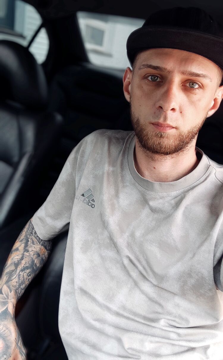  46689162  , 32 ,    