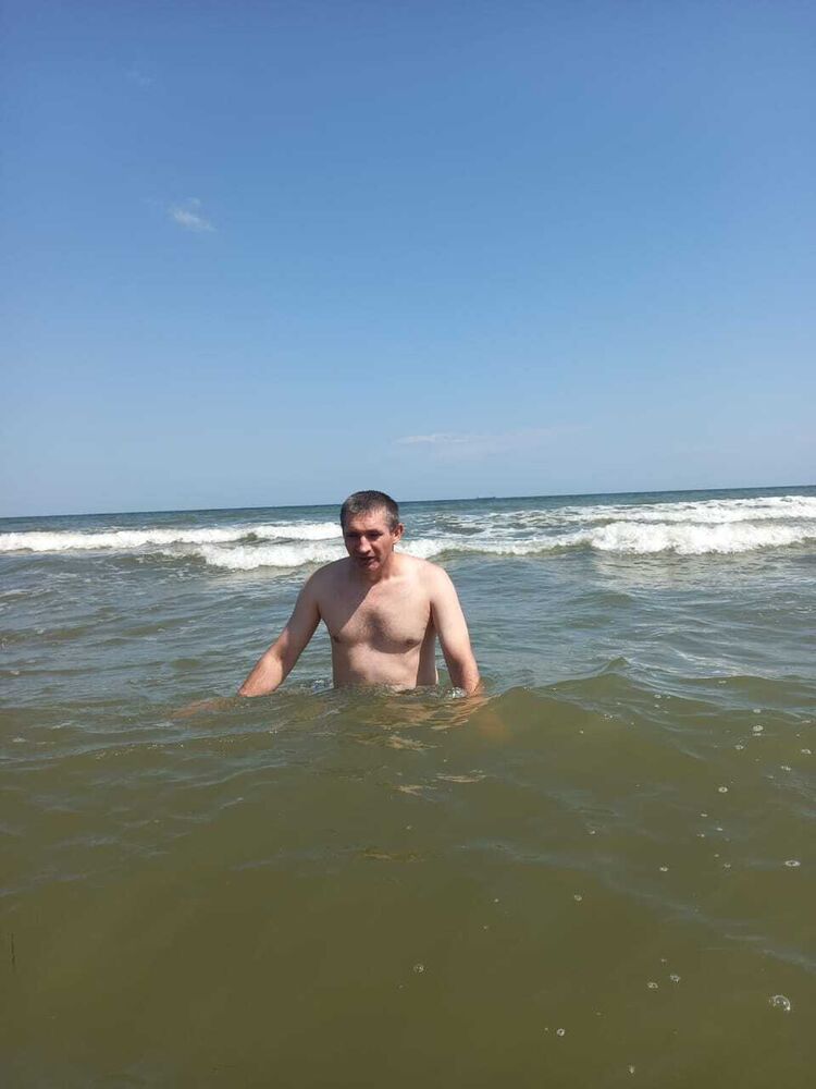  40719362  Leonid, 44 ,    