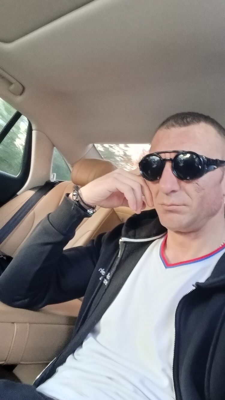  53032022  ilvPavliK, 42 ,    -