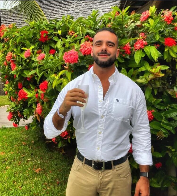  50739612  Alexei, 41 ,    