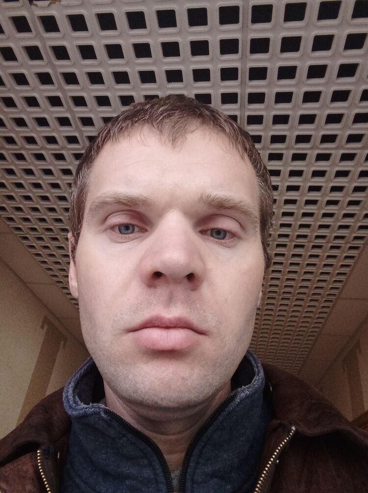  48040482  Andrey, 32 ,    