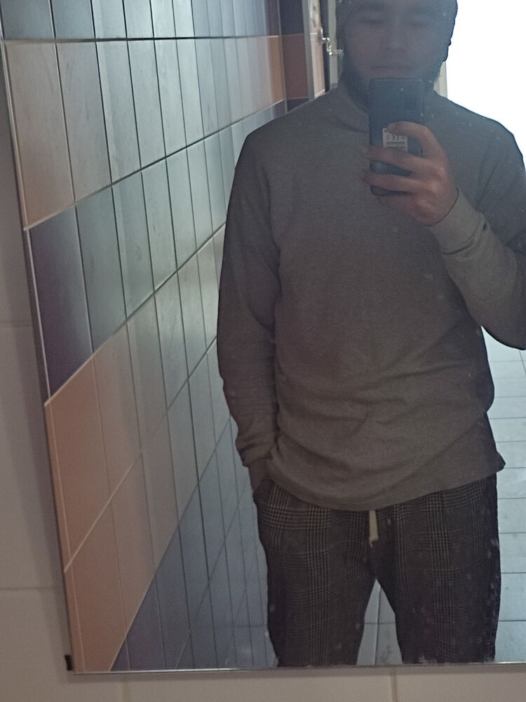  32273502  , 26 ,    