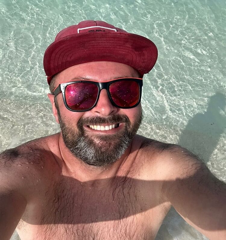  ,   VICTOR, 40 ,   ,   