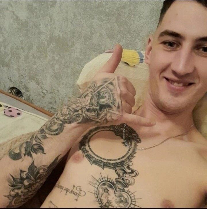 43128262  , 28 ,    