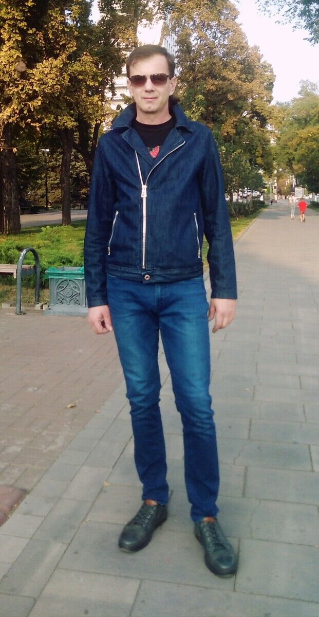  --,   , 39 ,     , c 