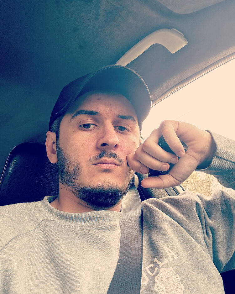  33696482  , 37 ,    