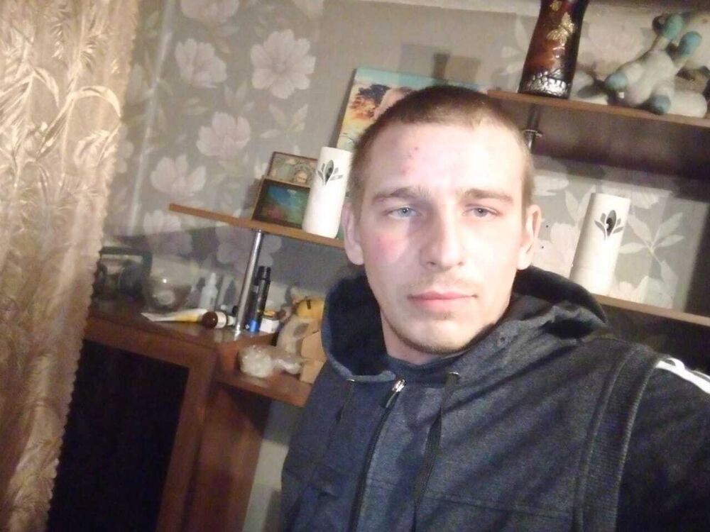 46137812  , 26 ,    