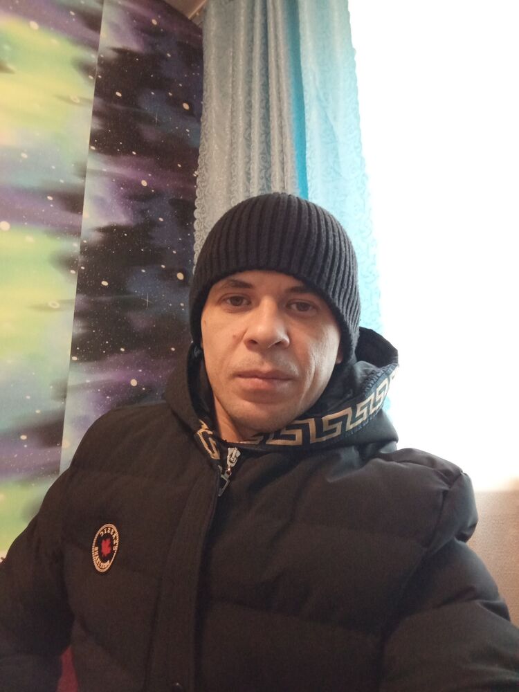  54477572  Dikryx, 37 ,    