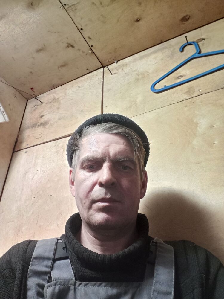  33296362  , 52 ,    