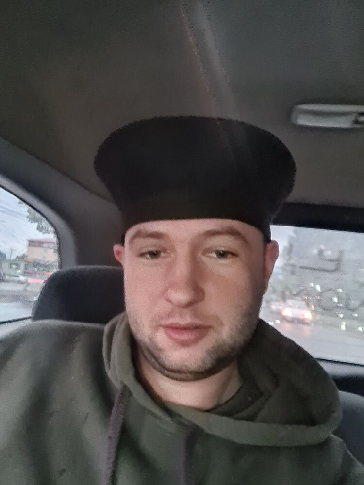  -,   Anton, 27 ,   ,   , c , 