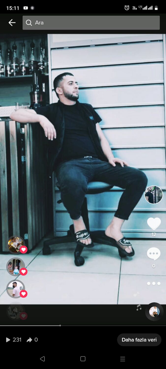  ,   Emil, 28 ,   ,   , c , 