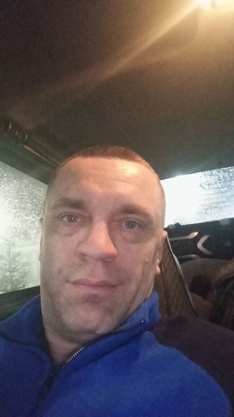  49050262  , 42 ,    