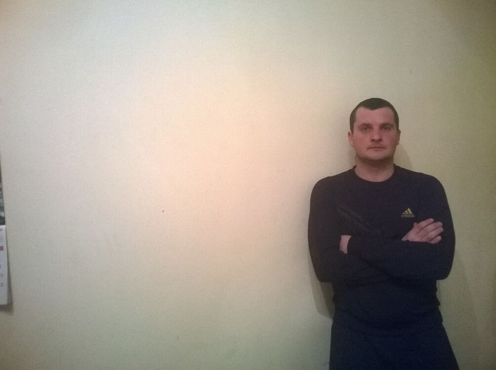  ,   Artem, 42 ,   ,   , c 