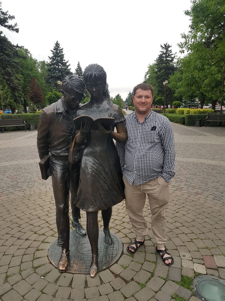  ,   Sergei, 36 ,   ,   