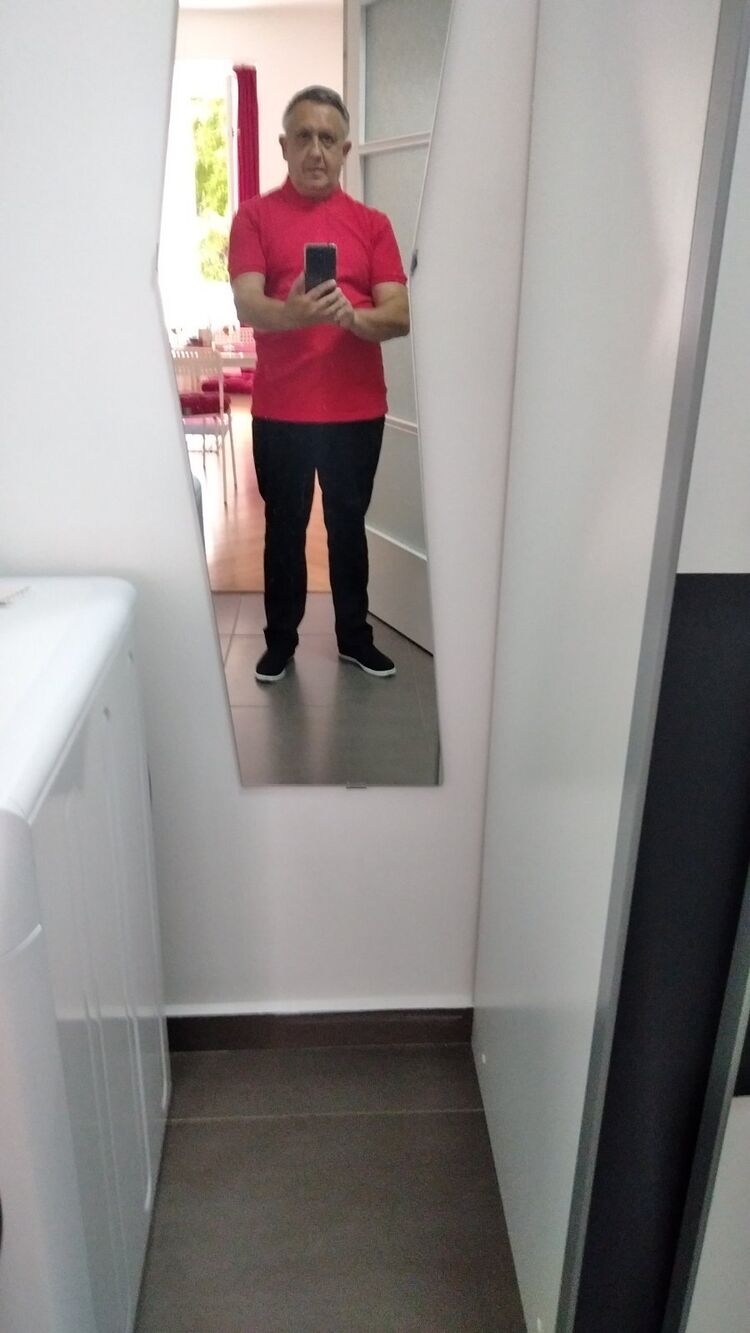  23350482  , 72 ,    Talence