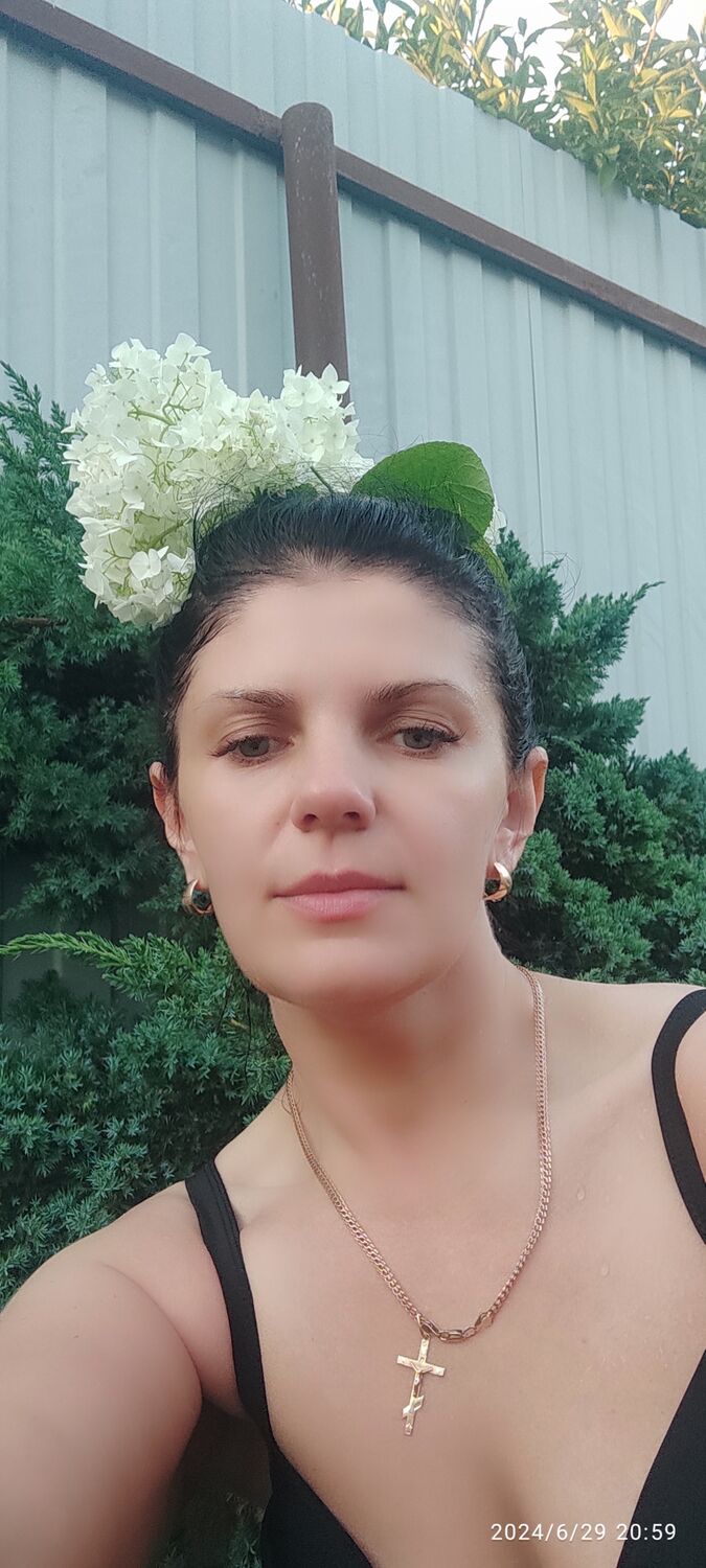  44687822  , 40 ,    