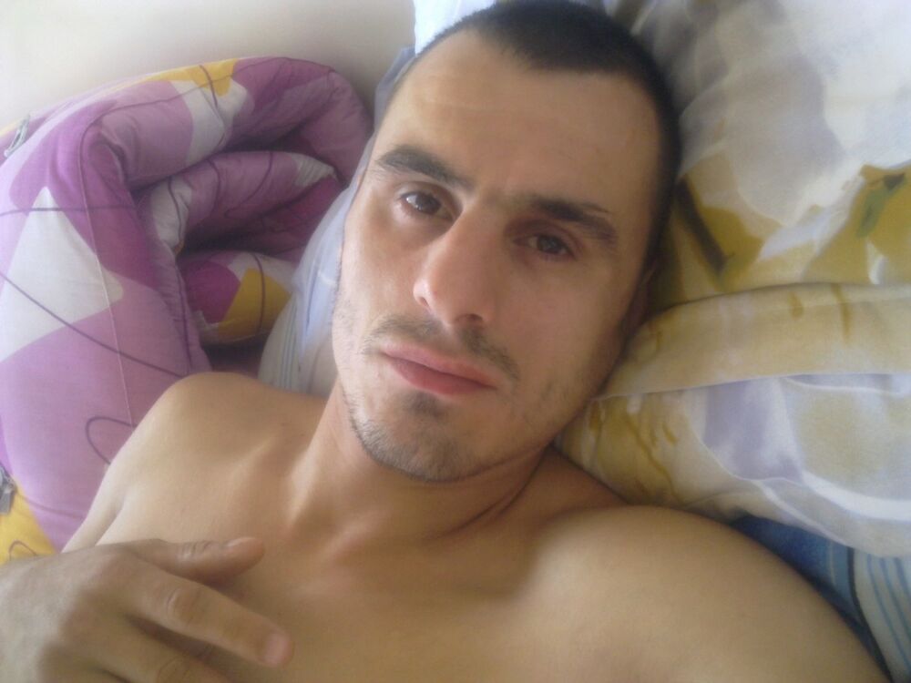  6252602  Pavel, 38 ,    