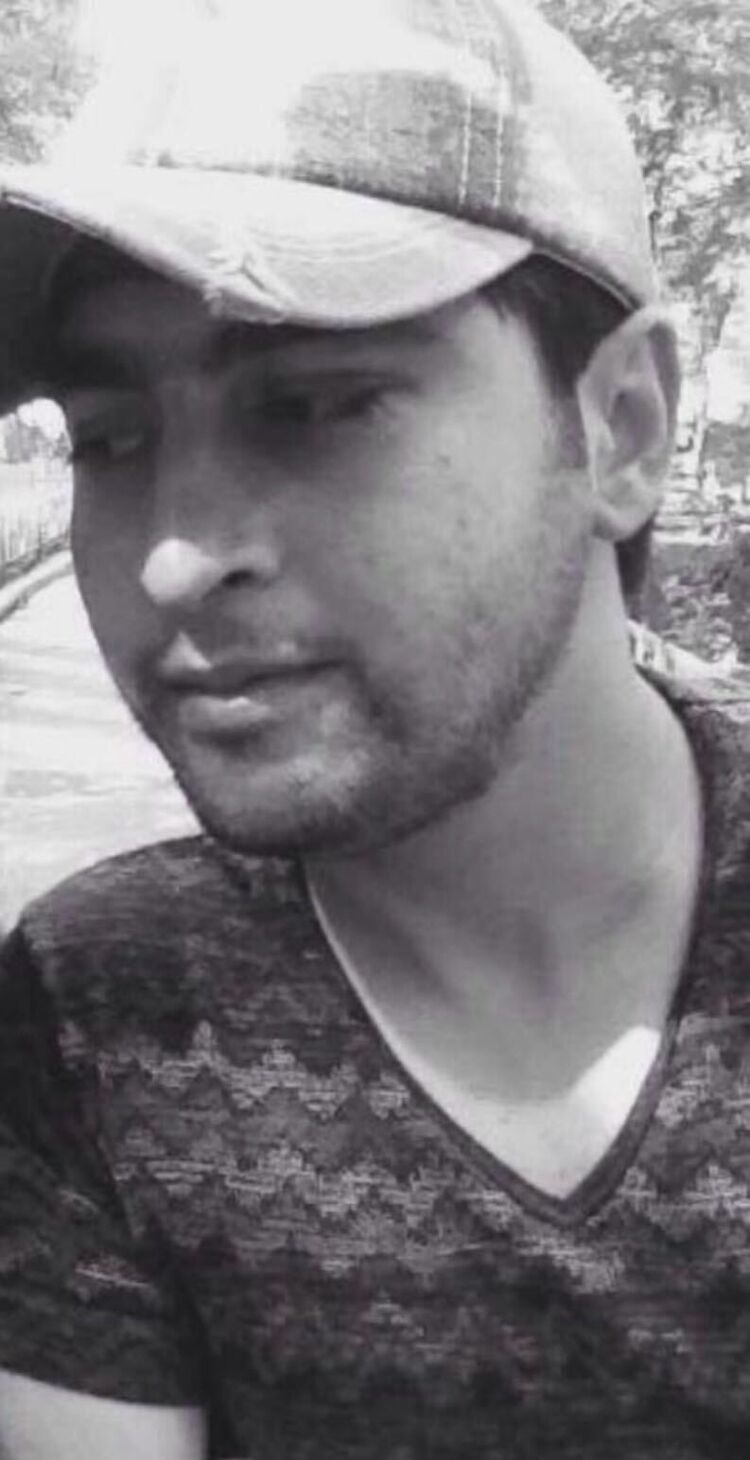  29054782  Anar, 36 ,    