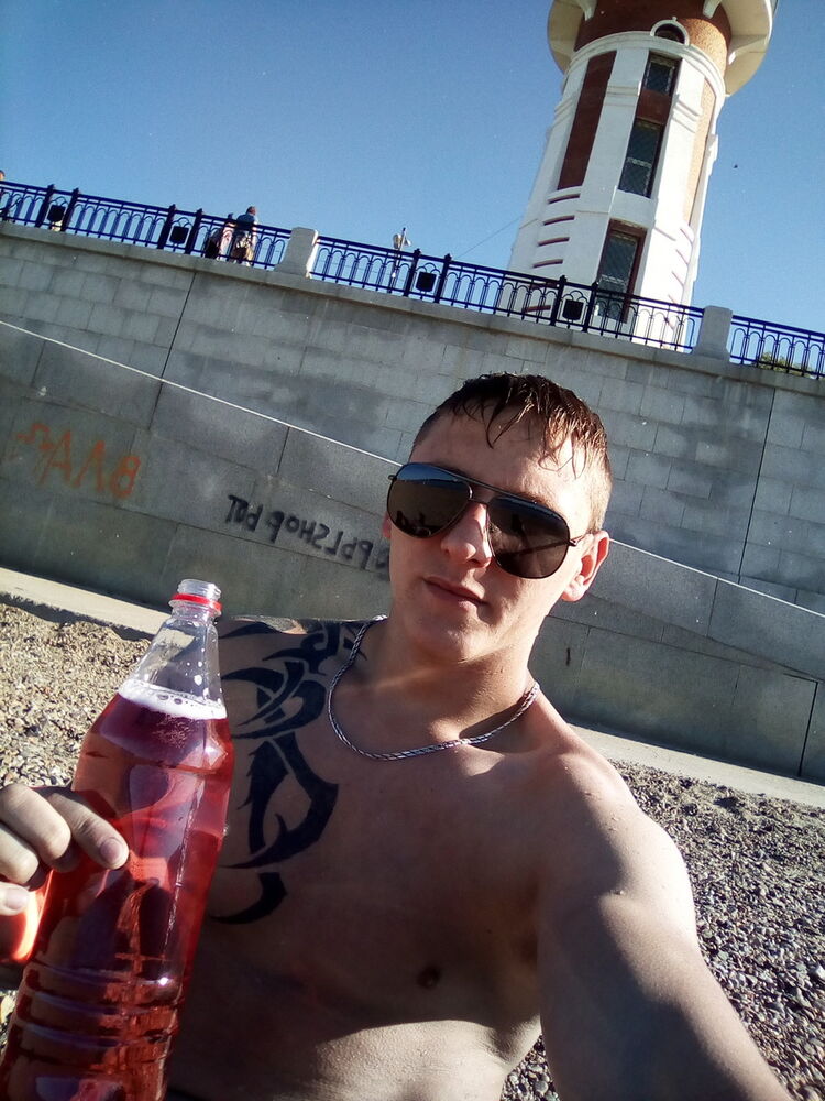  ,   Pavel, 26 ,   