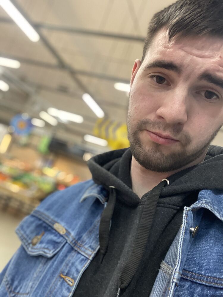  ,   Igor, 22 ,   ,   