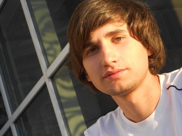  6668842  Irakli, 33 ,    