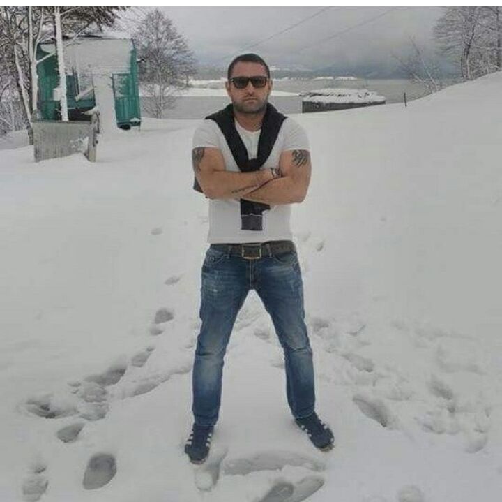  26511012  David, 40 ,    