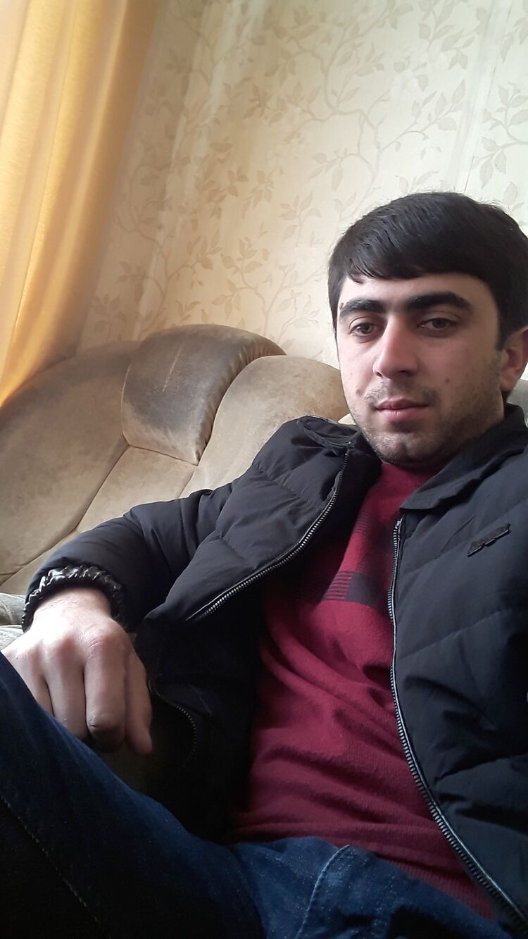  28458822  Felo A, 34 ,    