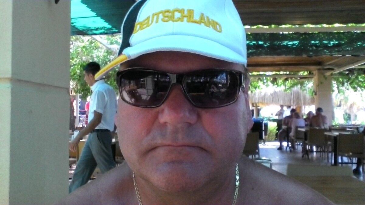  6841642  Jakob, 63 ,    