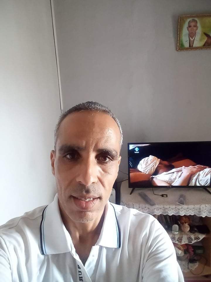  27643642  Sami Haddadi, 42 ,    