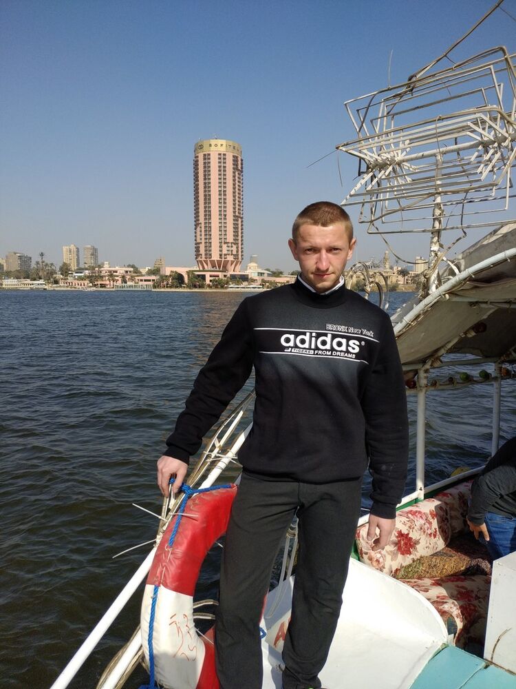  18375702  Viktor, 37 ,    Bytow