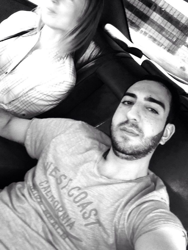  ,   S M, 42 ,   