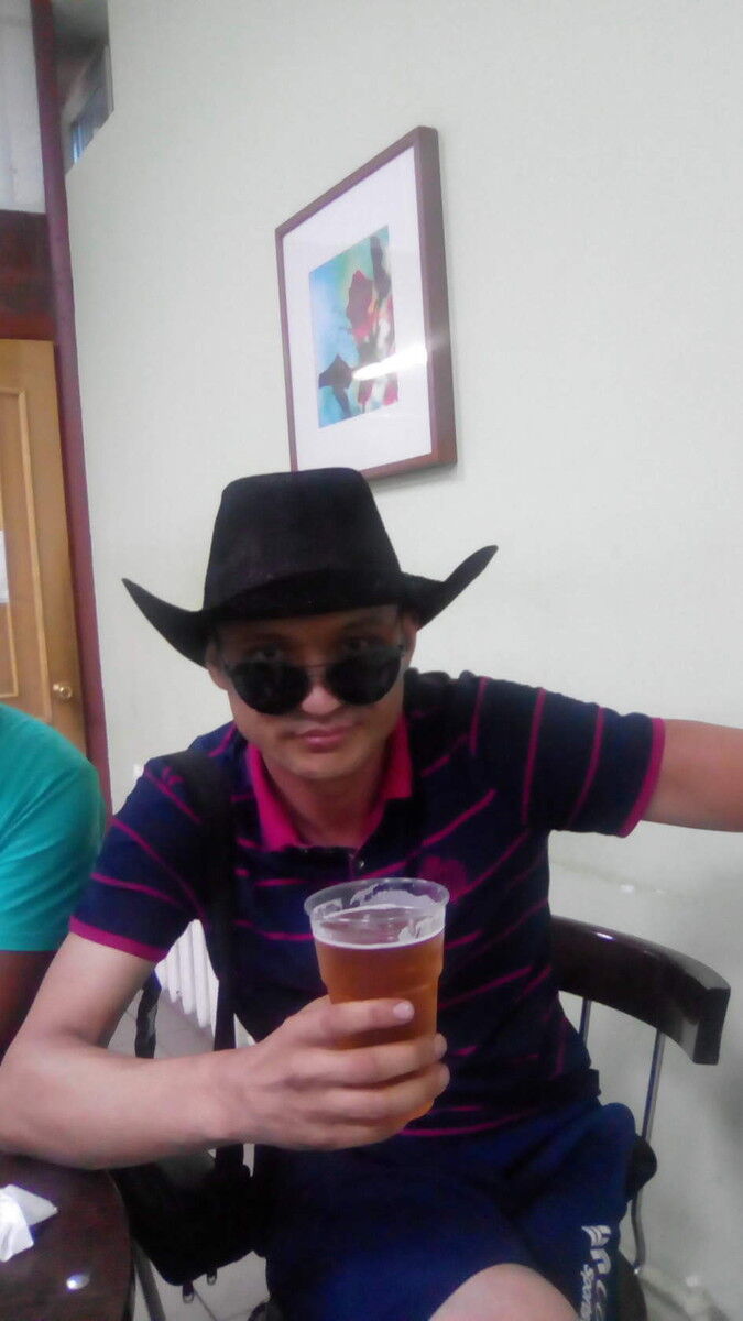  ,   Ruslan, 42 ,   ,   , c 