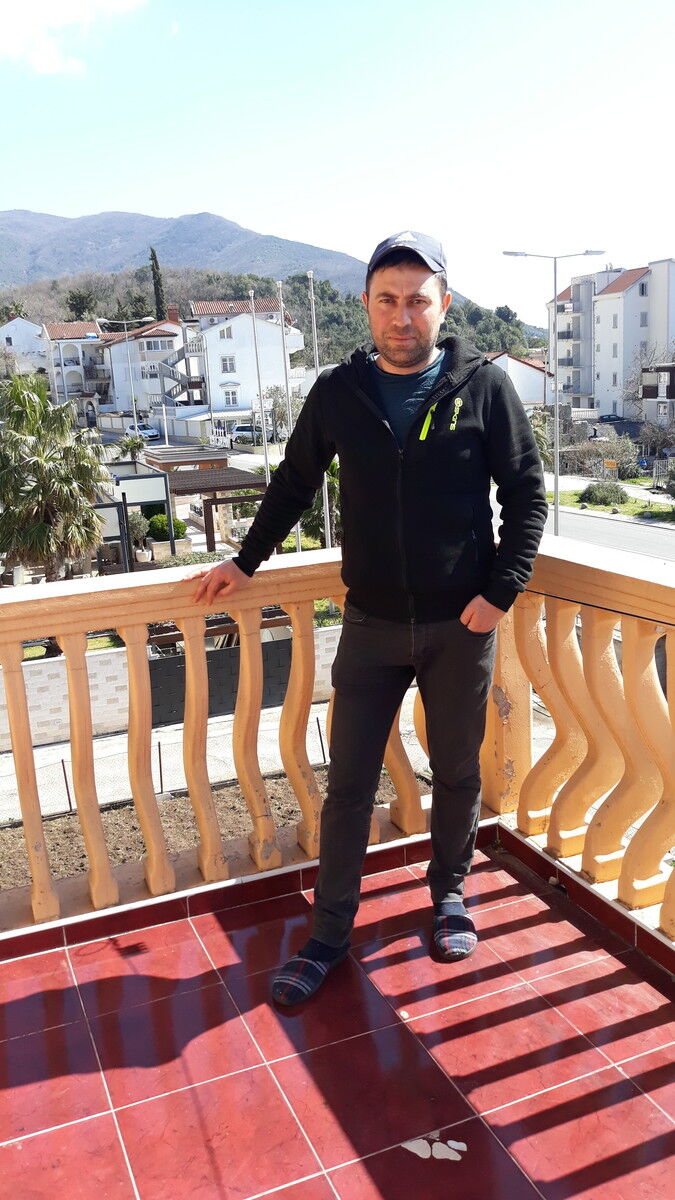  17452282  Cavid, 37 ,    