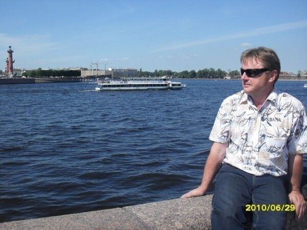  13351142  Slava, 56 ,    