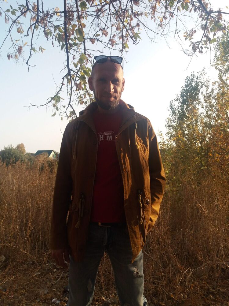  44144422  Oleg, 41 ,    