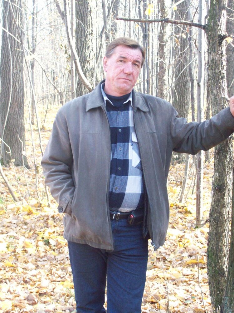  15298642  Sergei, 61 ,    
