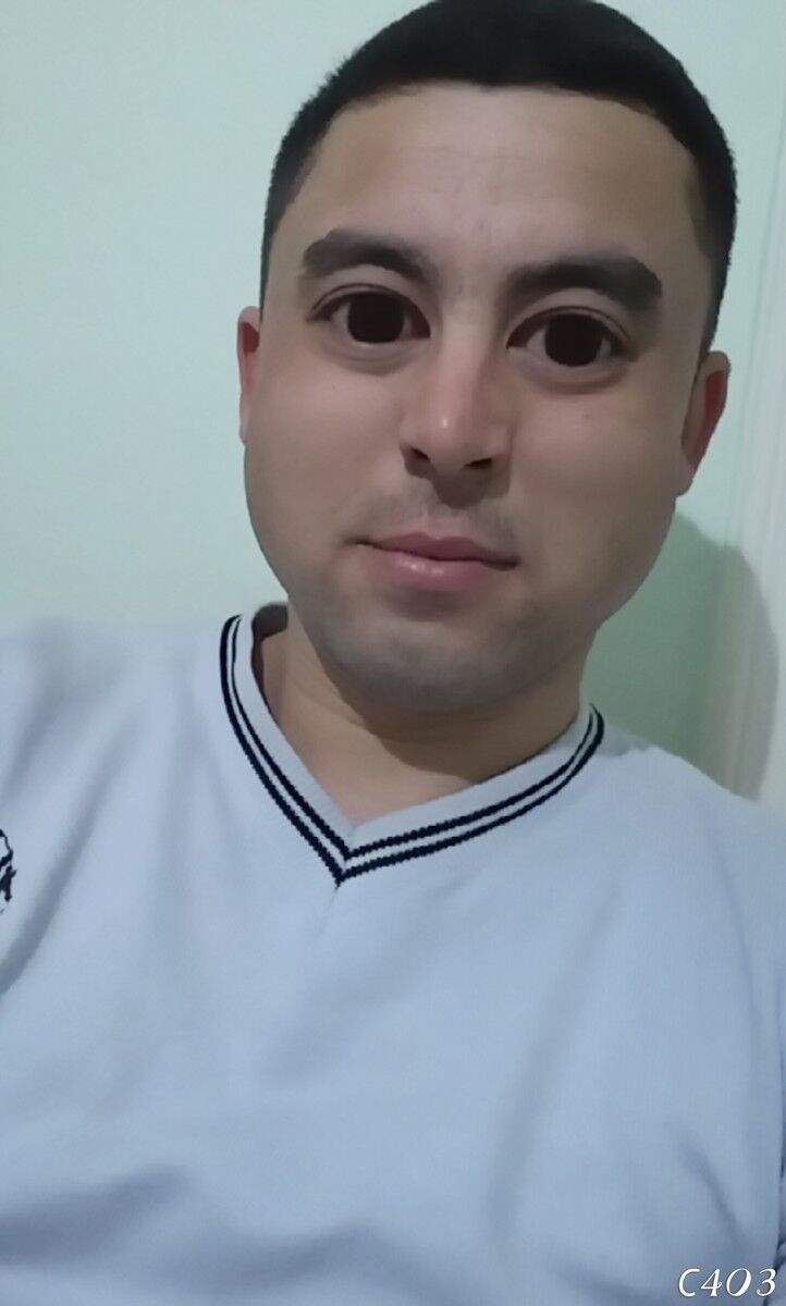  18797802  Elyor, 32 ,    