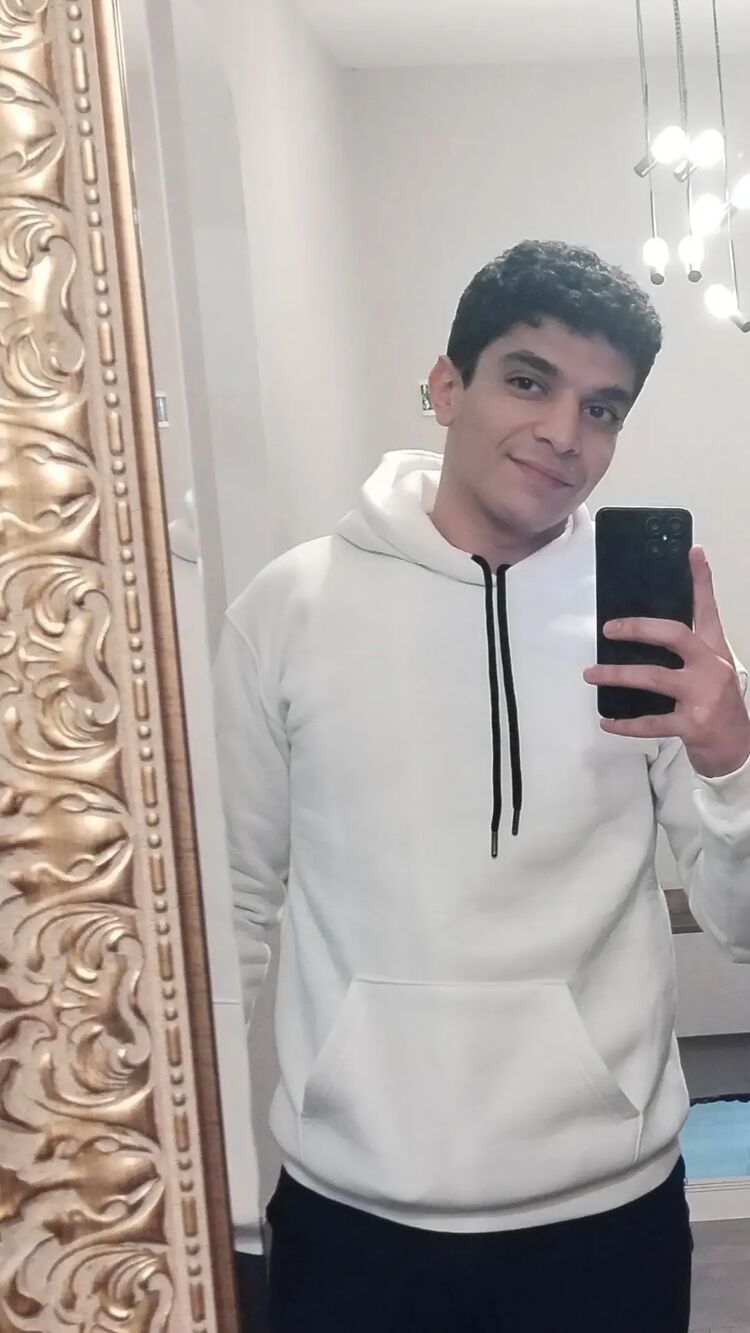  ,   Peter, 25 ,   ,   