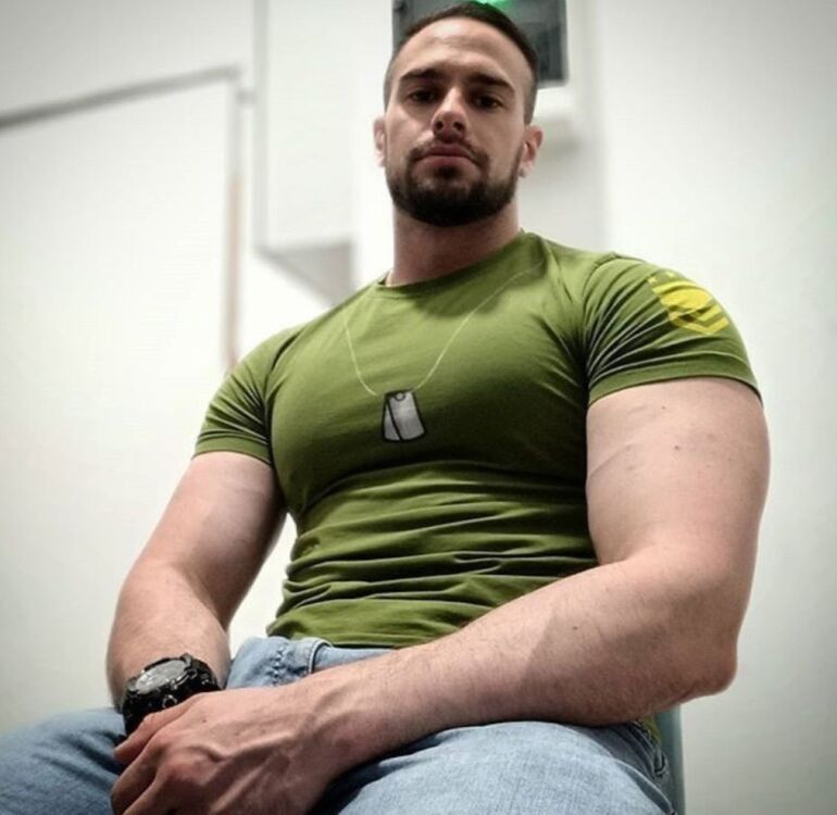  49357712  , 34 ,    